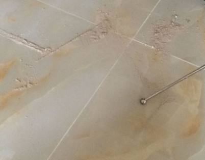 德惠瓷砖空鼓维修公司分享粘合剂选择不当在瓷砖铺贴过程中可能导致以下问题
