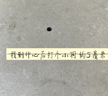 德惠瓷砖空鼓维修公司专业解答在瓷砖铺贴过程中，如果砂料搅拌不均匀，将会带来以下问题